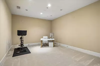 4802 Saxon Street, Bellaire, TX 77401 - Photo 16