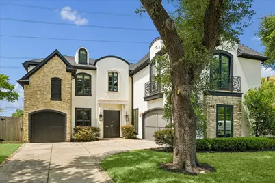 4802 Saxon Street, Bellaire, TX 77401 - Photo 1
