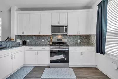 7306 Madison Commons Lane, Houston, TX 77075 - Photo 10