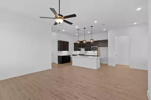 12019 Canal View Blvd, Mont Belvieu, TX 77523 - Photo 8