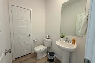 16262 Parish Pointe Ct, Conroe, TX 77302 - Photo 8