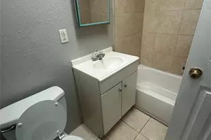 3020 Jewel St, Houston, TX 77026 - Photo 8