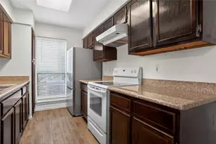 8299 Cambridge St, Houston, TX 77054 - Photo 10