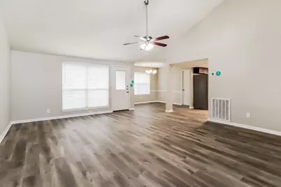 7327 Shady Vale Lane, Houston, TX 77040 - Photo 4