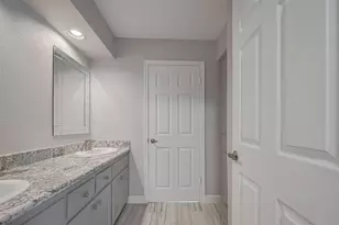 5210 Holly View Dr, Houston, TX 77091 - Photo 28