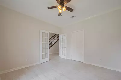 5210 Holly View Drive, Houston, TX 77091 - Photo 14