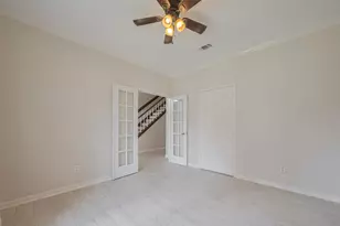 5210 Holly View Dr, Houston, TX 77091 - Photo 14