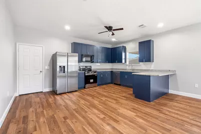 18473 Novarra Drive, Conroe, TX 77306 - Photo 6