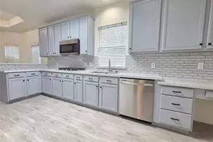 31330 Capella Cir, Tomball, TX 77375 - Photo 8
