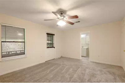 138 Summer Place #B, Huntsville, TX 77340 - Photo 12