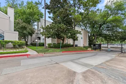 7900 N Stadium Drive #32, Houston, TX 77030 - Photo 2