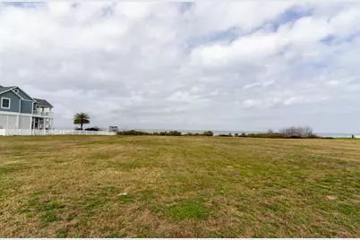 3943 Evening Primrose Drive, Galveston, TX 77554 - Photo 10