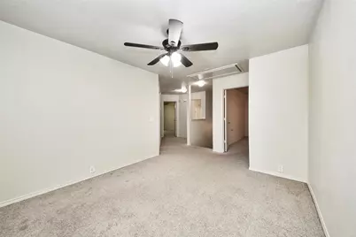 915 Grand Plains Drive, Houston, TX 77090 - Photo 28