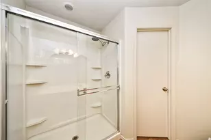 915 Grand Plains Dr, Houston, TX 77090 - Photo 34