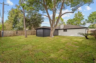 5933 Sanford Rd, Houston, TX 77096 - Photo 36