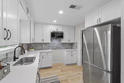 5933 Sanford Rd, Houston, TX 77096 - Photo 16