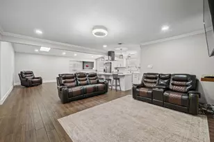 550 Slumberwood Dr, Houston, TX 77013 - Photo 8