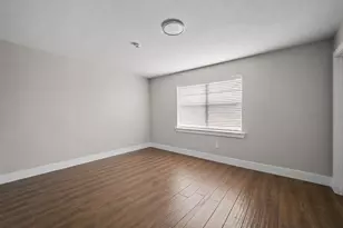 550 Slumberwood Dr, Houston, TX 77013 - Photo 16