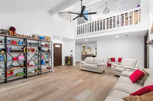 110 Hanover Ln, Panorama Village, TX 77304 - Photo 6