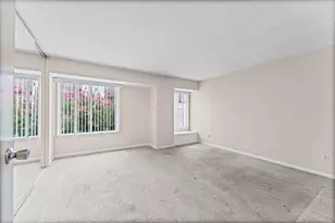 5917 Fairdale Ln, Houston, TX 77057 - Photo 16
