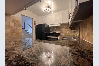 5123 Del Monte Drive #7, Houston, TX 77056 - Photo 4