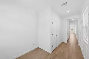 21519 Berry Crst Ln, Waller, TX 77484 - Photo 2