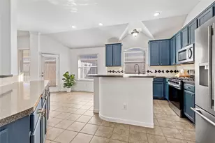 2625 Emerald Springs Ct, Pearland, TX 77584 - Photo 12