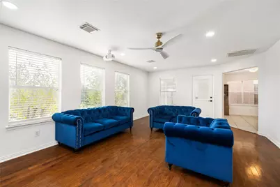 2042 Mickle Creek Drive, Houston, TX 77049 - Photo 12