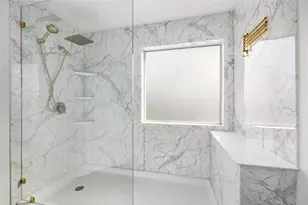 2042 Mickle Creek Dr, Houston, TX 77049 - Photo 22