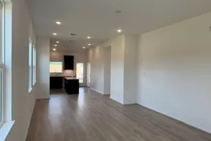 4814 Petunia Bloom, Pinehurst, TX 77362 - Photo 4