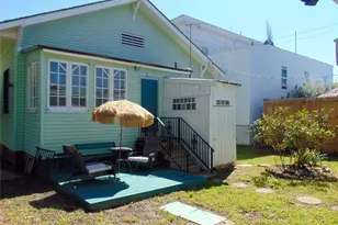 3420 Avenue R, Galveston, TX 77550 - Photo 32