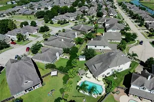 435 Twin Timbers Ln, Kemah, TX 77565 - Photo 30