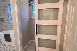 435 Twin Timbers Ln, Kemah, TX 77565 - Photo 14