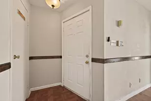 10101 S Gessner Rd, Houston, TX 77071 - Photo 16