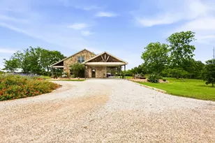 7835 Berger Rd, Schulenburg, TX 78956 - Photo 4