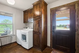 7835 Berger Rd, Schulenburg, TX 78956 - Photo 18