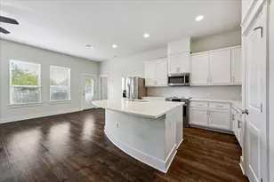 13001 Hymeadow Dr, Austin, TX 78729 - Photo 2