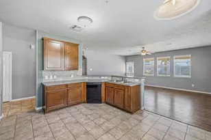 5002 Creekside Ave, Baytown, TX 77523 - Photo 12