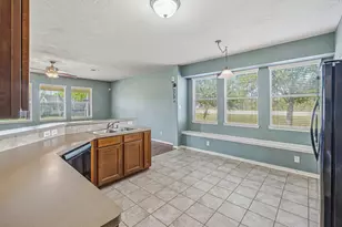 5002 Creekside Ave, Baytown, TX 77523 - Photo 10