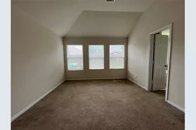 8027 Narrow Brook Way, Houston, TX 77016 - Photo 10