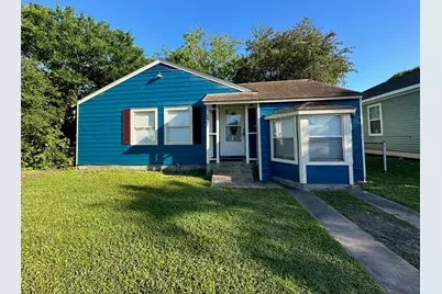5407 Menard Avenue, Galveston, TX 77551 - Photo 1