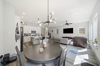 10965 Swang Link Drive, Houston, TX 77043 - Photo 8