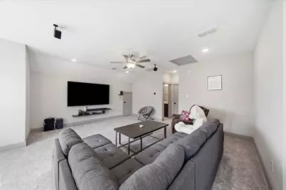 10965 Swang Link Drive, Houston, TX 77043 - Photo 16
