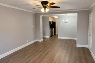 7520 Hornwood Dr, Houston, TX 77036 - Photo 2