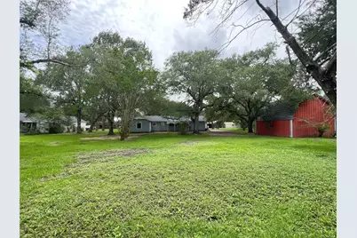 2206 Nancy Lou Street, El Campo, TX 77437 - Photo 34