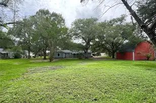 2206 Nancy Lou St, El Campo, TX 77437 - Photo 34