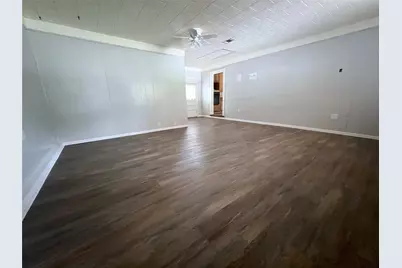 2206 Nancy Lou Street, El Campo, TX 77437 - Photo 4