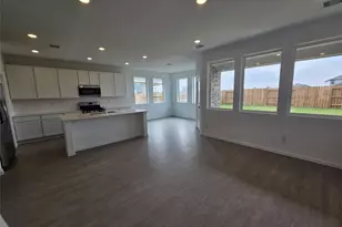 9323 Long Fin Dr, Baytown, TX 77521 - Photo 4