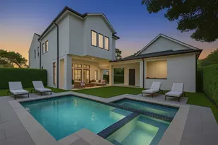 830 Azalea St, Houston, TX 77018 - Photo 2