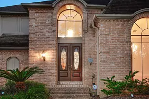 1111 Fleetwood Pl Dr, Houston, TX 77079 - Photo 2